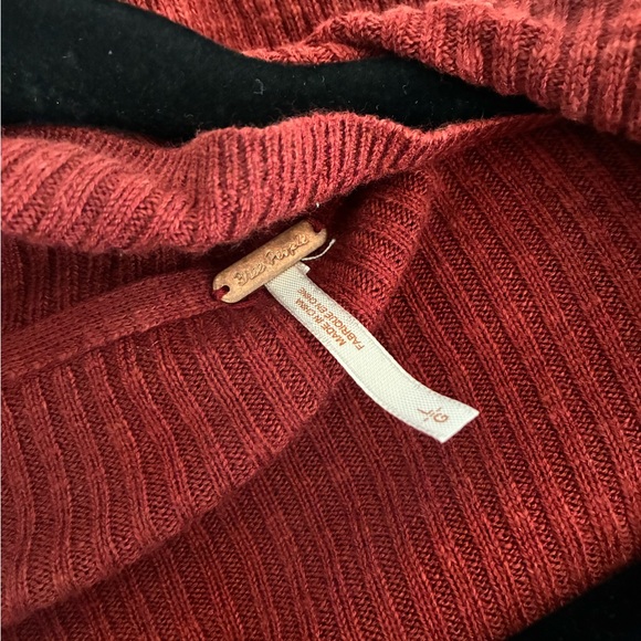 ❤️$15 Free People cardigan - Picture 7 of 8